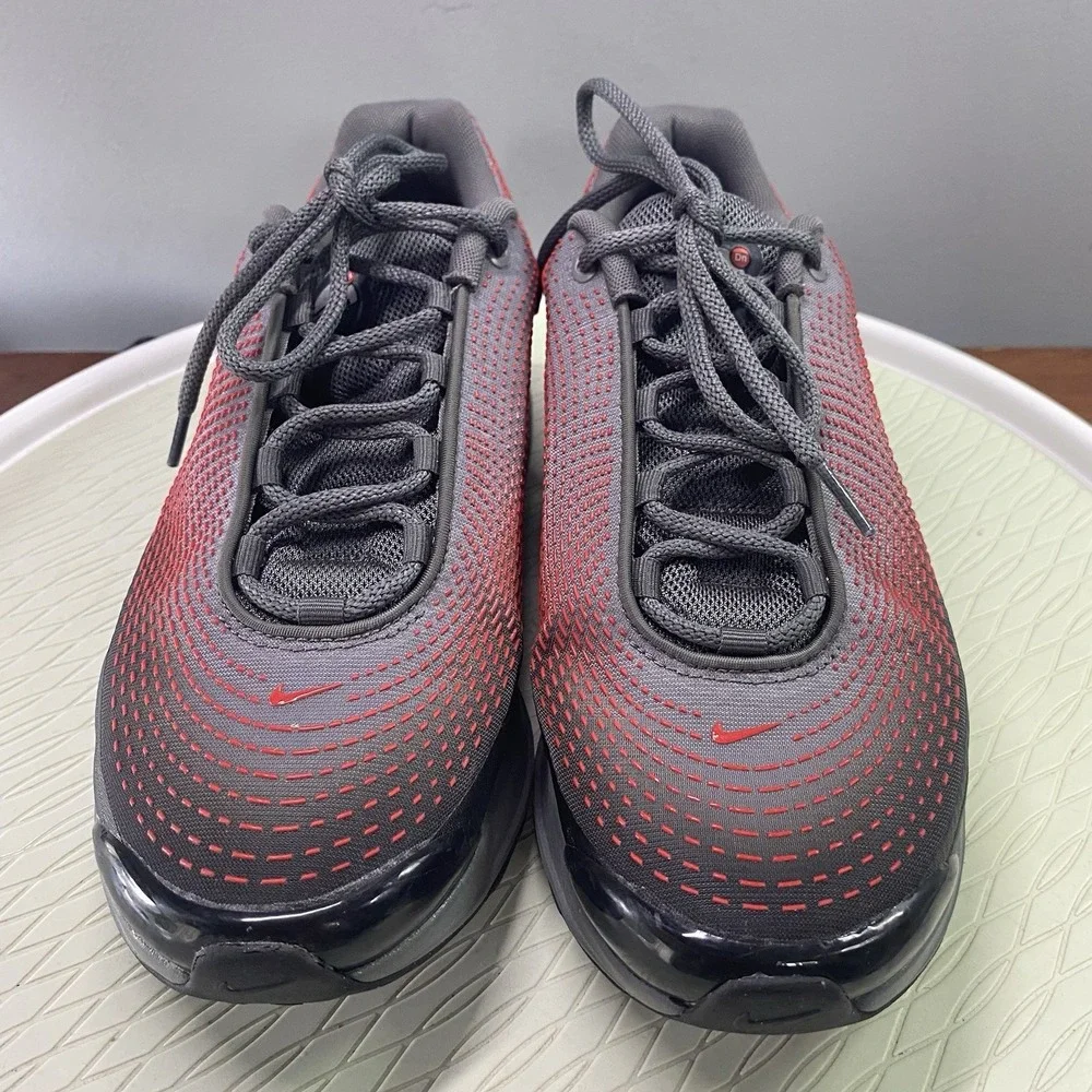 Nike Air Max‎ DN Men's Grey University Shoe Black/Red Running Sneakers Sz.10 EUC